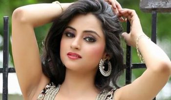 Not sure about doing bold scenes on screen – Madirakshi Mundle