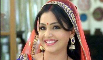 My husband wants me to be like Angoori – Shubhangi Atre