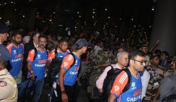 Team India Spotted At Mumbai Airport -Photos