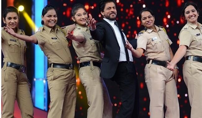 Bollywood comes together for the Mumbai Cops at Umang 2016!