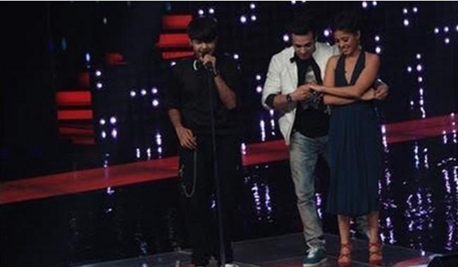 Pulkit Samrat asks Sunidhi for a dance