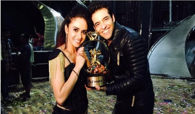 Himmanshoo Malhotra and Amruta Khanvilkar win Nach Baliye 7 trophy…