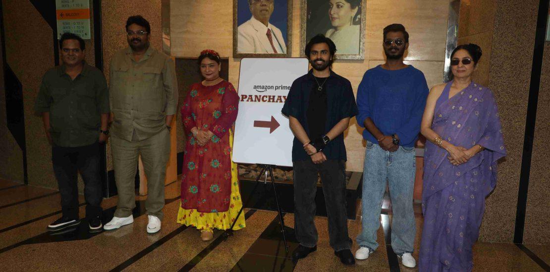 Neena Gupta, Jitendra Kumar, Faisal Malik, & Other Celebs Spotted In Bandra For Promoting Their Upcoming Series Panchayat S4-Photos