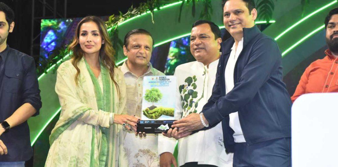 Devendra Fadnavis, Sharvari Wagh & Other Celebs At The Unveiling Tik Tik Plastic 3.0 Campaign For World Environment Day – Photos