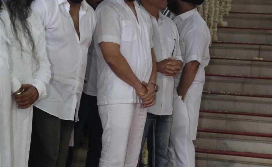 Family & friends gather for Sunder Singh Jolly’s prayer meet