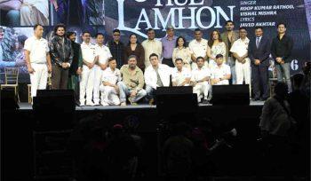 Suniel Shetty, Ahan Shetty, Anya Singh, Bhushan Kumar & more grace the launch of Ae Jaate Hue Lamhon from Border 2 Suniel Shetty, Ahan Shetty, Anya Singh, Bhushan Kumar & more grace the launch of Ae Jaate Hue Lamhon from Border 2