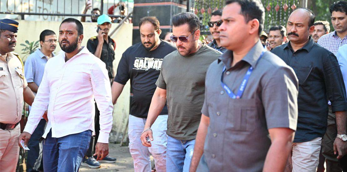 Celebs who Caste their Vote